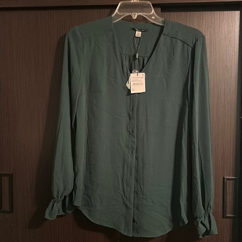 Tahari blouse